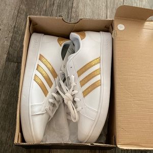Adidas Grand Court K White and Gold kids shoes